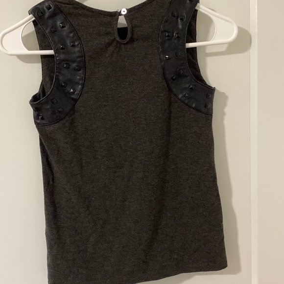 Disney Sleeveless Poison Apple studded Shirt |  Size 7/8 - Picture 6 of 6